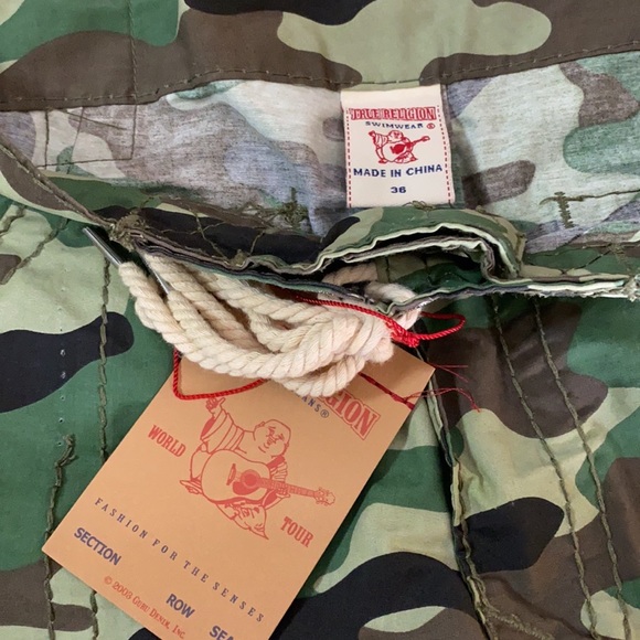 True religion cargo swimming trunks - Picture 2 of 2